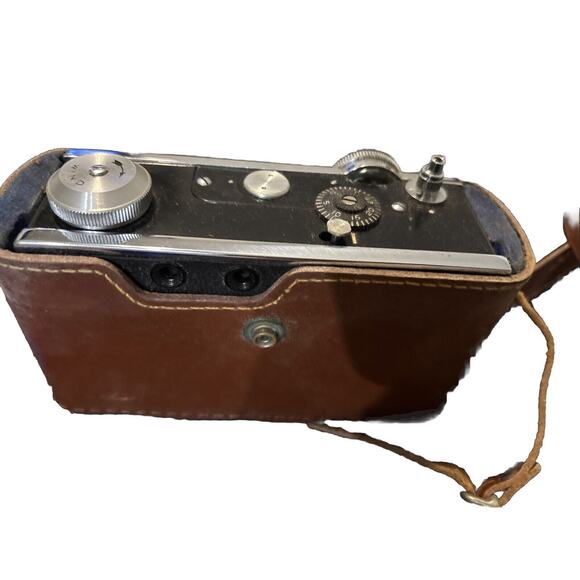 Vintage Argus 35mm Coated Cintar Lens Leather Case - Picture 4 of 7